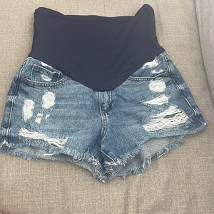 Maternity shorts